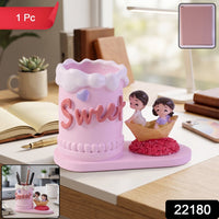Romantic Love Couple Pen Holder Stand Resin Desk Organizer Pencil Cup (1 Pc)